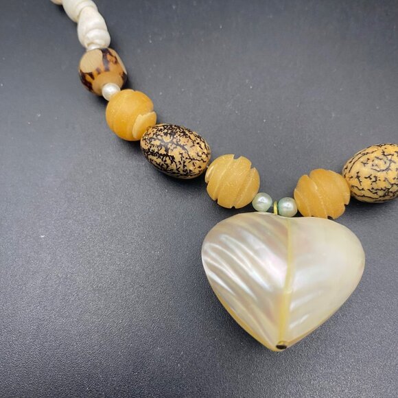 Vintage Lot of 3 Boho Natural Necklaces Shell Wood Seed Coconut Leaf Pendant - Picture 14 of 15